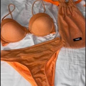 Triangl bikini (new) bottoms M and top S